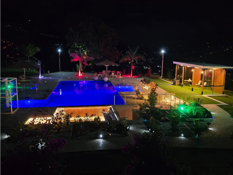 SE VENDE FINCA EN COPACABANA