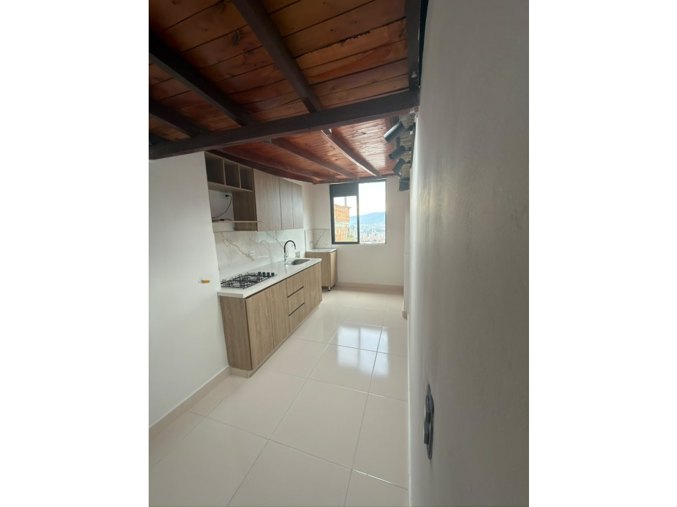 APARTAMENTO EN VENTA EN MANRIQUE SANTA INES