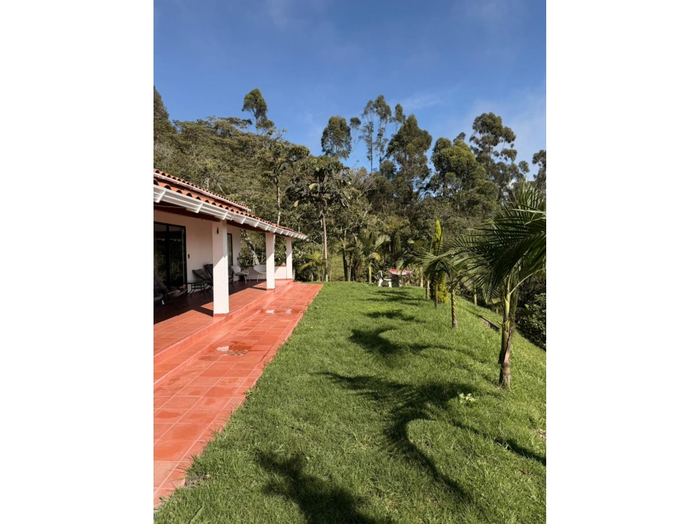 FINCA EN VENTA EN RIONEGRO VEREDA CANOAS