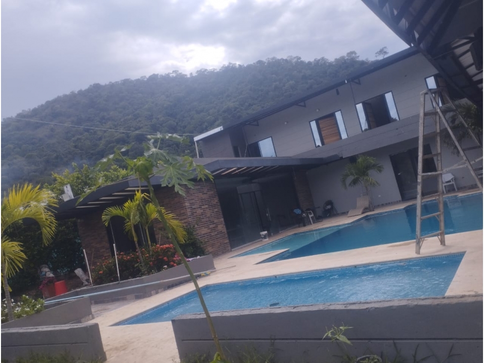 FINCA EN VENTA EN SOPETRAN — foto 2