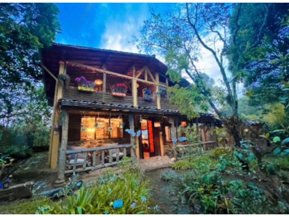 CASA EN VENTA EN SANTA ELENA VEREDA BARRO BLANCO