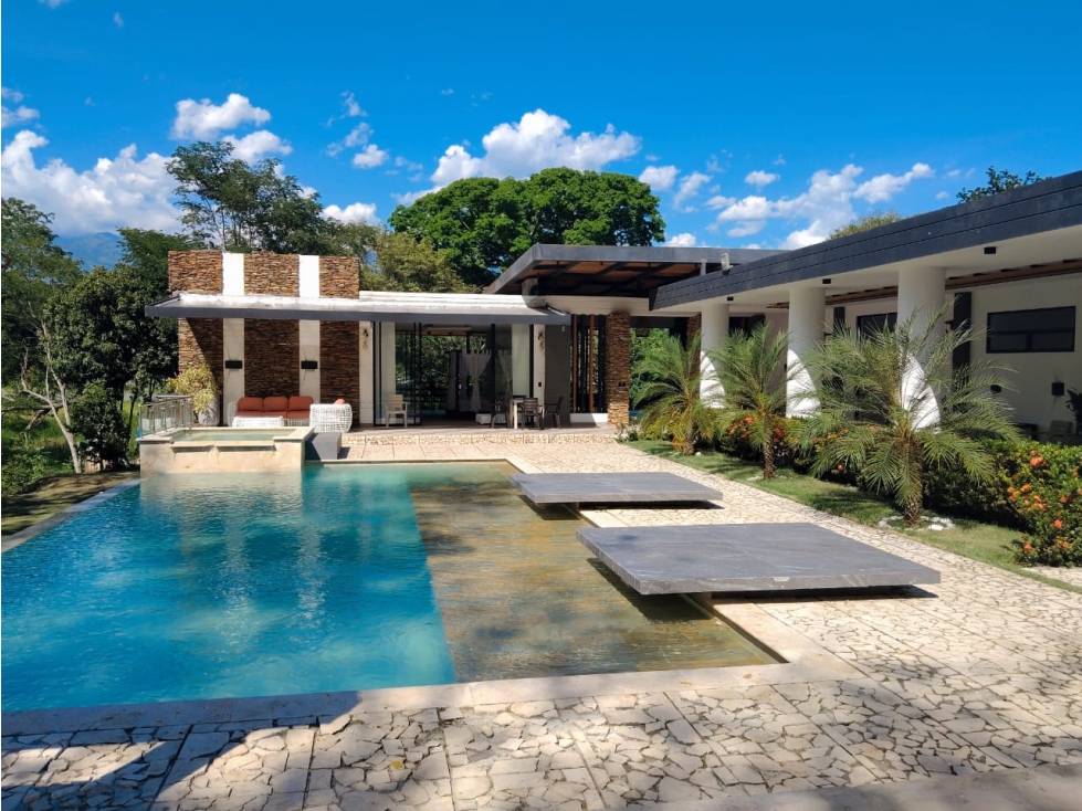 VENTA DE FINCA EN SANTAFE DE ANTIOQUIA — foto 2