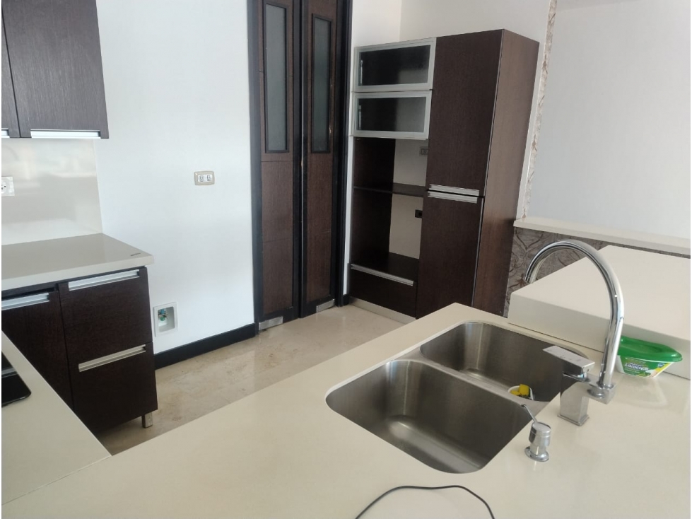 SE VENDE APARTAMENTO EN SABANETA SECTOR LAS LOMITAS — foto 2