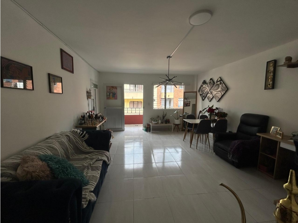 APARTAMENTO EN VENTA EN ITAGUI CERCA AL PARQUE — foto 2