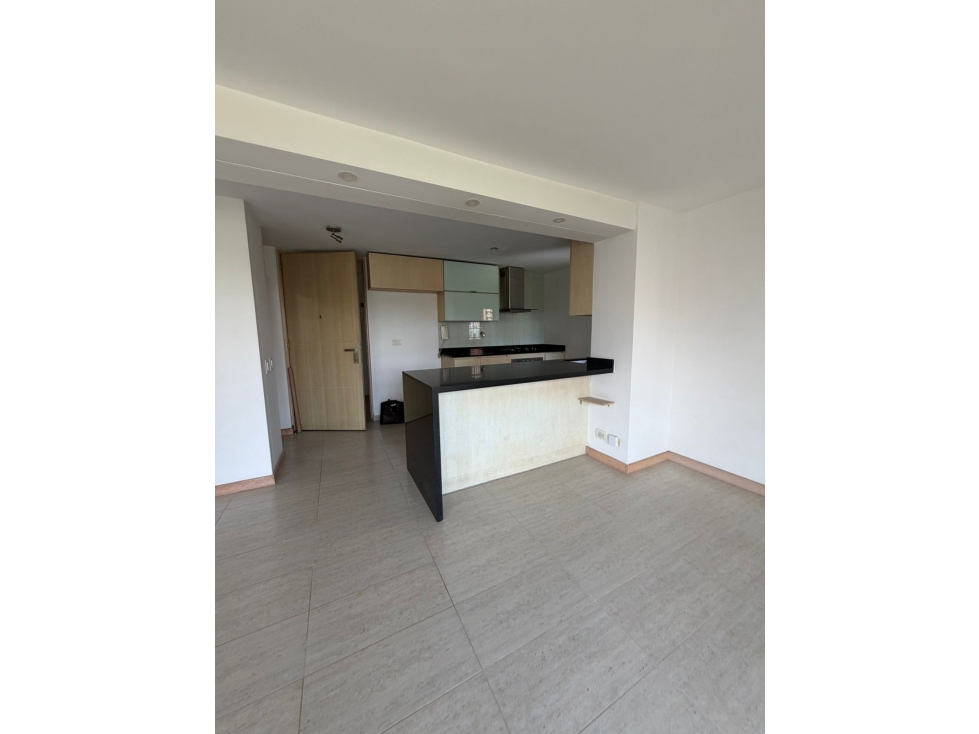 APARTAMENTO EN VENTA EN LOMA DE LOS BERNAL — foto 2