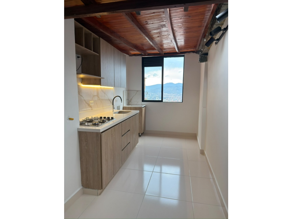 APARTAMENTO EN VENTA EN MANRIQUE SANTA INES — foto 2