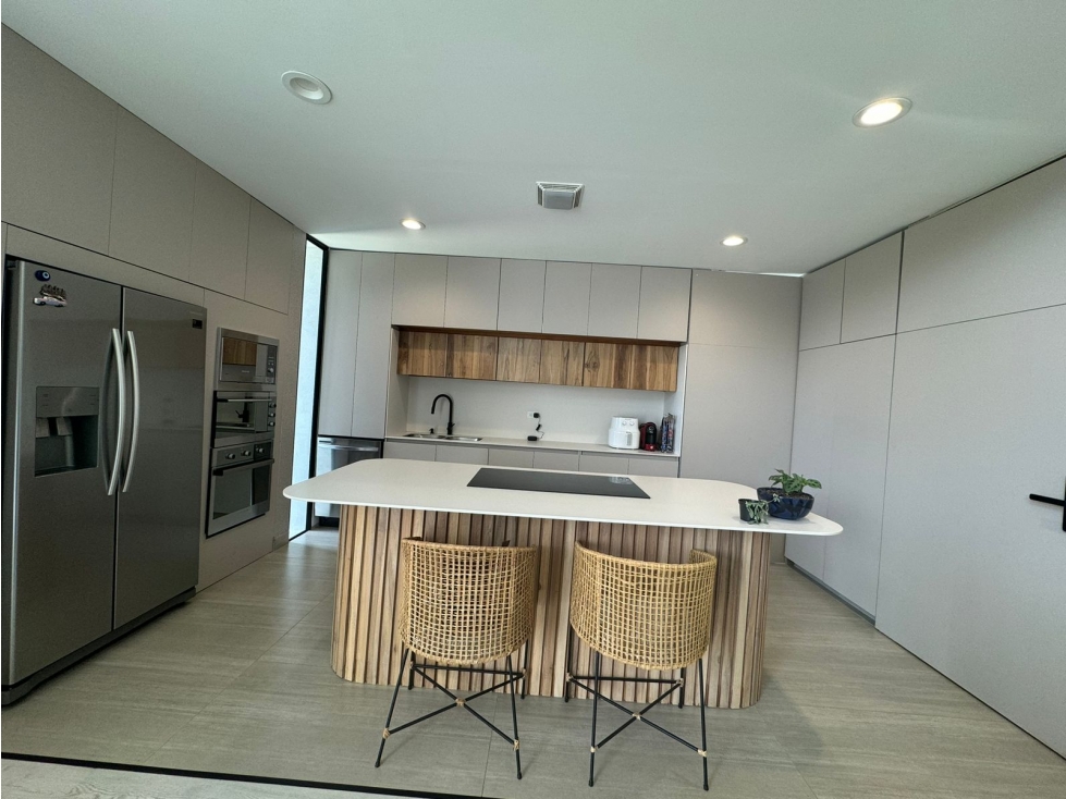CASA EN VENTA EN EL RETIRO