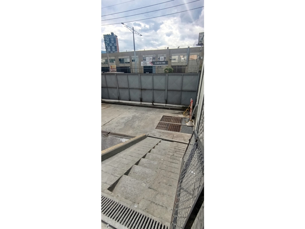 BODEGA EN VENTA EN SABANETA - 3