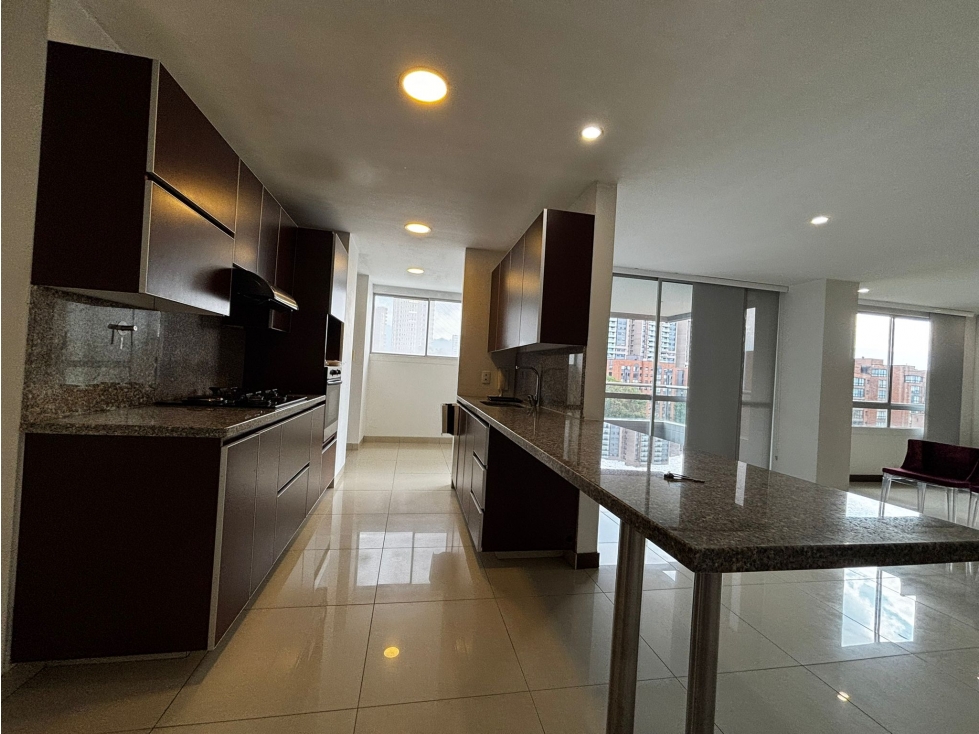 APARTAMENTO EN VENTA EN EL POBLADO SECTOR LOS BALSOS — foto 6