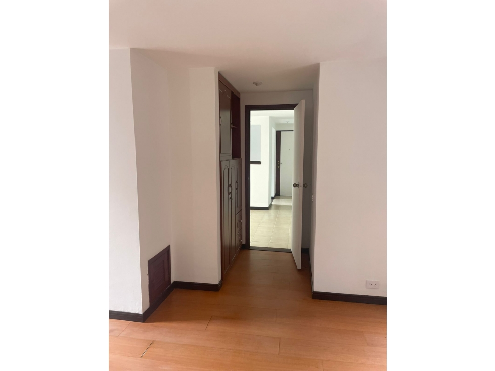 APARTAMENTO EN VENTA EN EL POBLADO SECTOR LOMA DE SAN JULIAN — foto 6