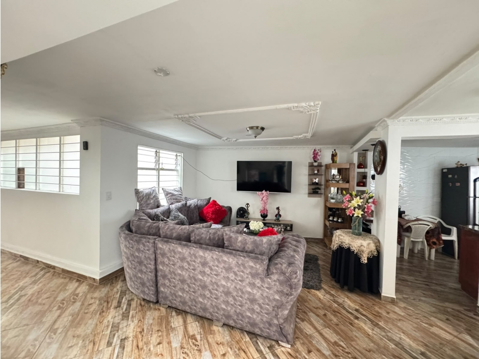 APARTAMENTO EN VENTA EN CAMPO VALDES — foto 5