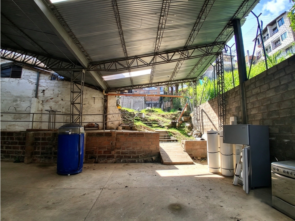 BODEGA EN VENTA EN CALDAS - 5