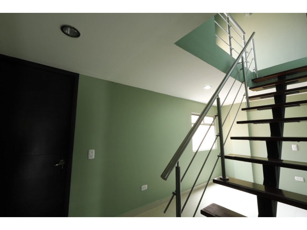 VENTA DE APARTAMENTO DUPLEX EN LAURELES — foto 5