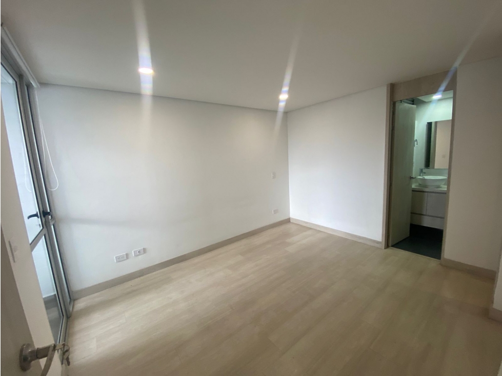 APARTAMENTO EN VENTA EN SABANETA SECTOR EL CARMELO — foto 6