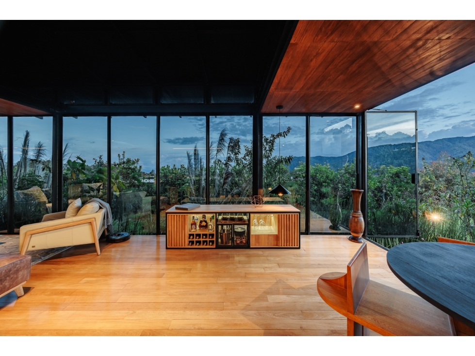 HERMOSA CASA EN VENTA EN ALTO DEL ESCOBERO — foto 3