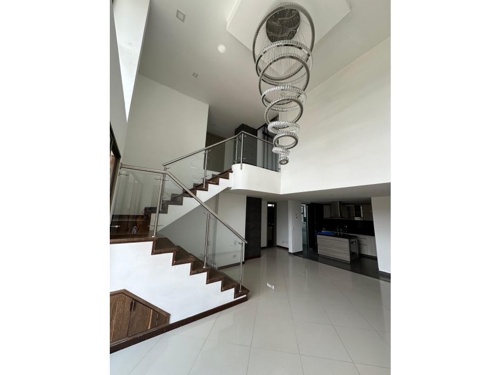 PENTHOUSE EN VENTA EN ROBLEDO PILARICA