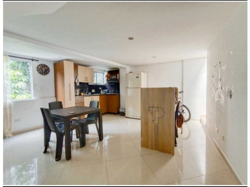 APARTAMENTO DUPLEX PARA LA VENTA EN LA AMERICA