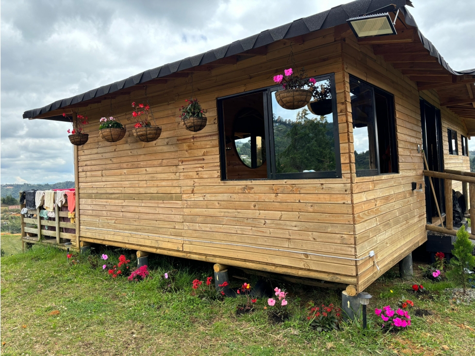 CHALET EN VENTA EN SANTA ELENA VEREDA LA FELIPA
