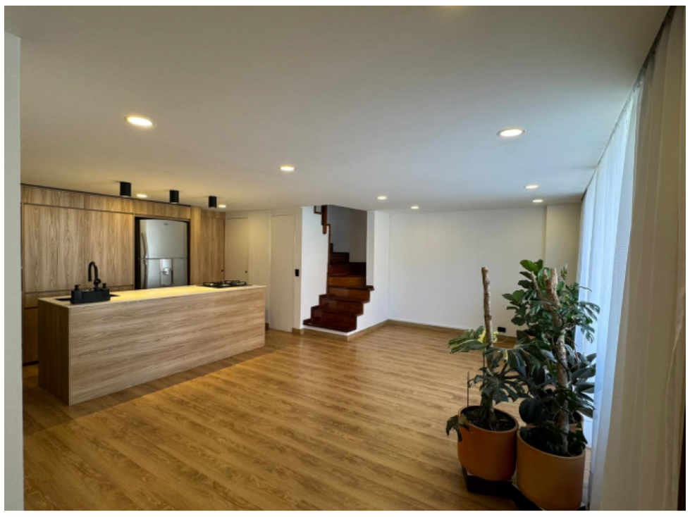 APARTAMENTO DUPLEX EN VENTA EN LAURELES