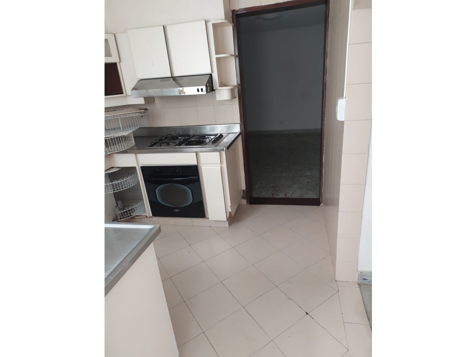 CASA DE DOS PISO EN VENTA EN LOS COLORES — foto 6
