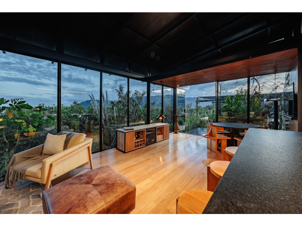 HERMOSA CASA EN VENTA EN ALTO DEL ESCOBERO — foto 5