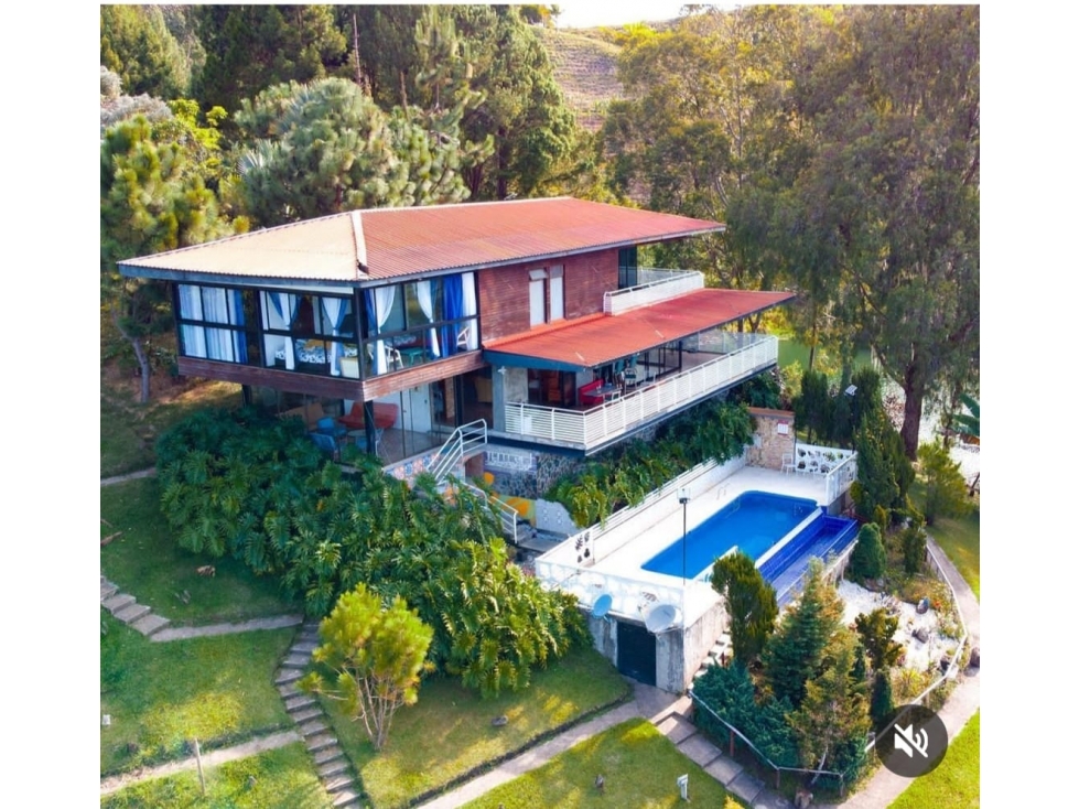 Venta de Finca en El Peñol, Antioquia - 2