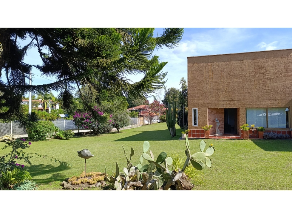 Finca Campestre en Venta en Marinilla 6.977 m² y 563 m² Construidos — foto 3