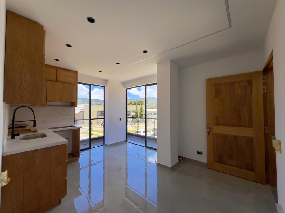 Casa esquinera en venta en El Carmen de Viboral — foto 2