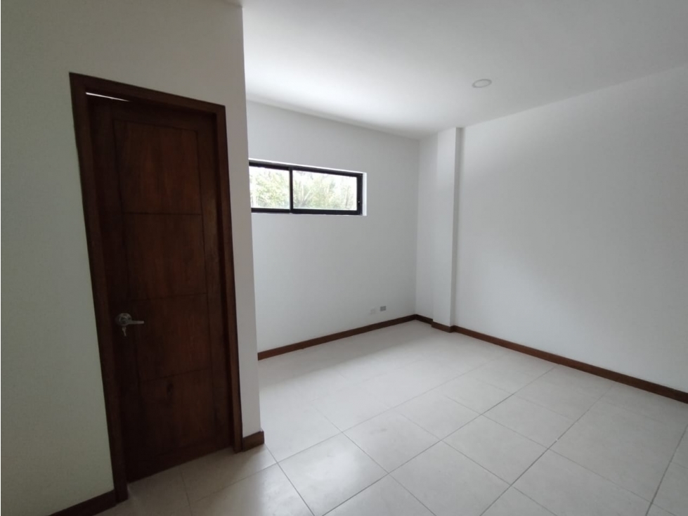 Arriendo Local Comercial en Rionegro - 2