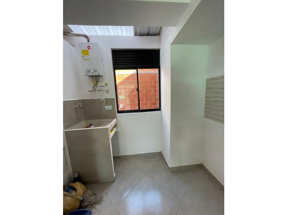 Arriendo Casa en El Carmen de Viboral - 4