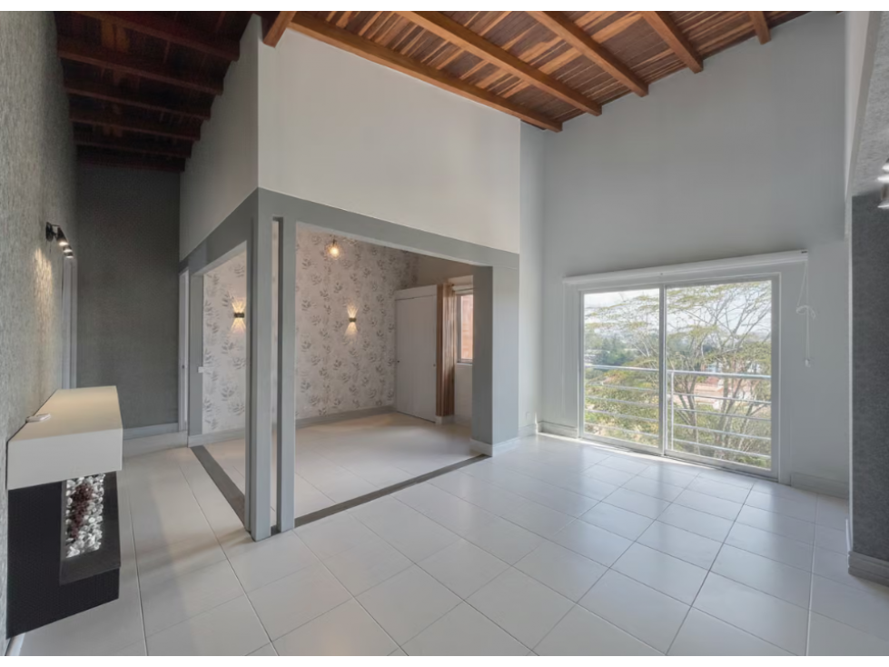 Apartamento en San antonio de Pereira con 72m2 y techo doble altura