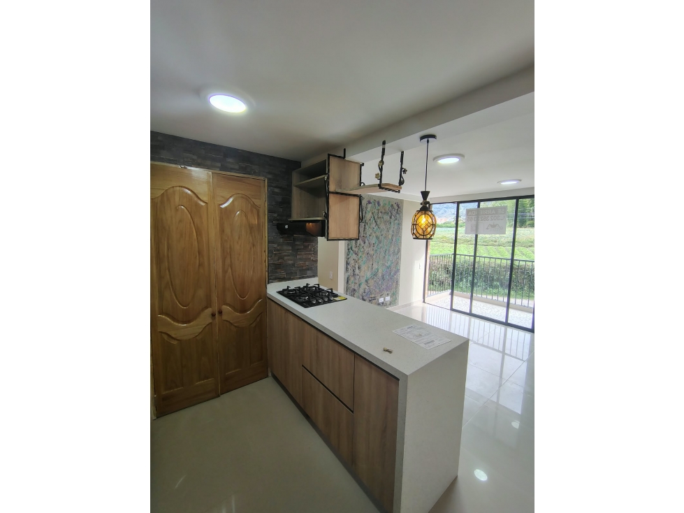 Arriendo apartamento en el carmen de viboral - 1