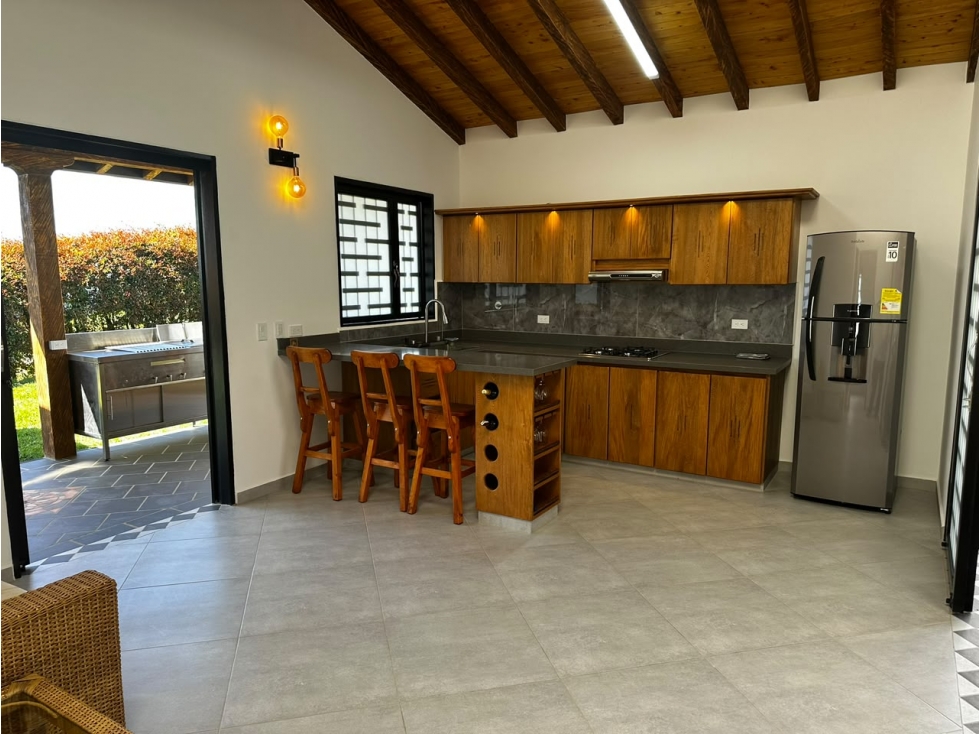 Casa campestre en venta en Campo Alegre 630 m² de lote — foto 3