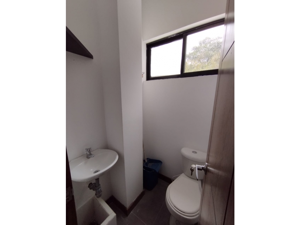 Arriendo Local Comercial en Rionegro - 3