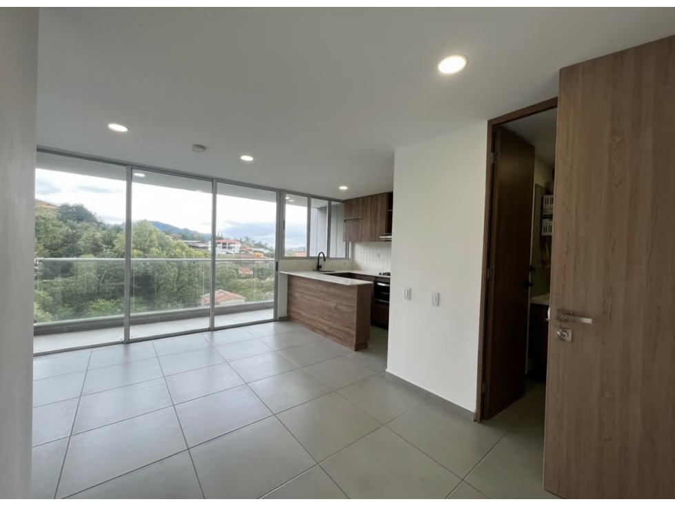 Apartamento en venta en La ceja — foto 2