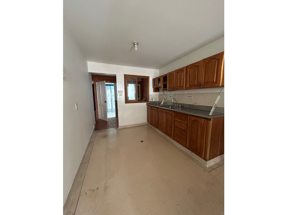 Arriendo Local Comercial en Rionegro - 1