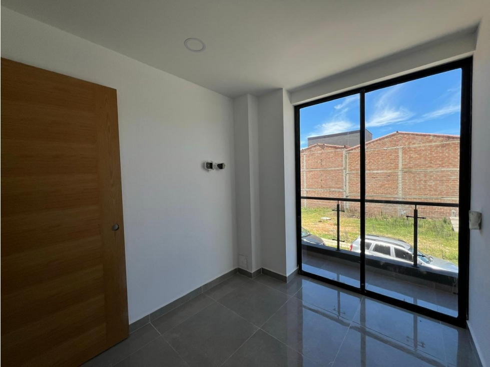 Casa esquinera en venta en El Carmen de Viboral — foto 5