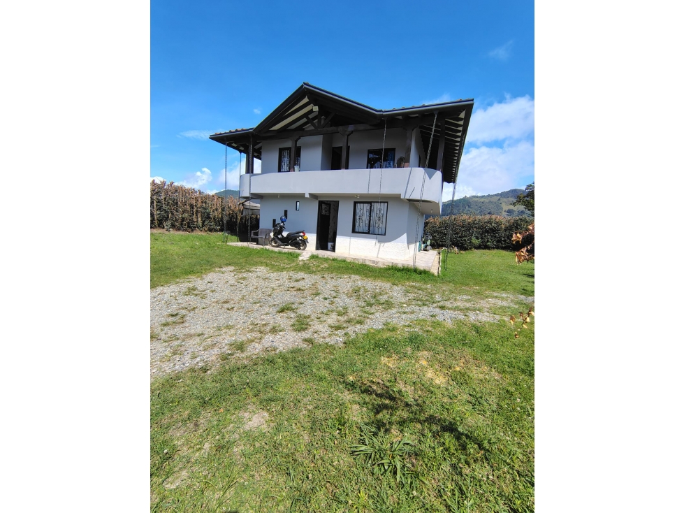 Arriendo Casa Campestre en El Carmen de Viboral. Antioquia - 4