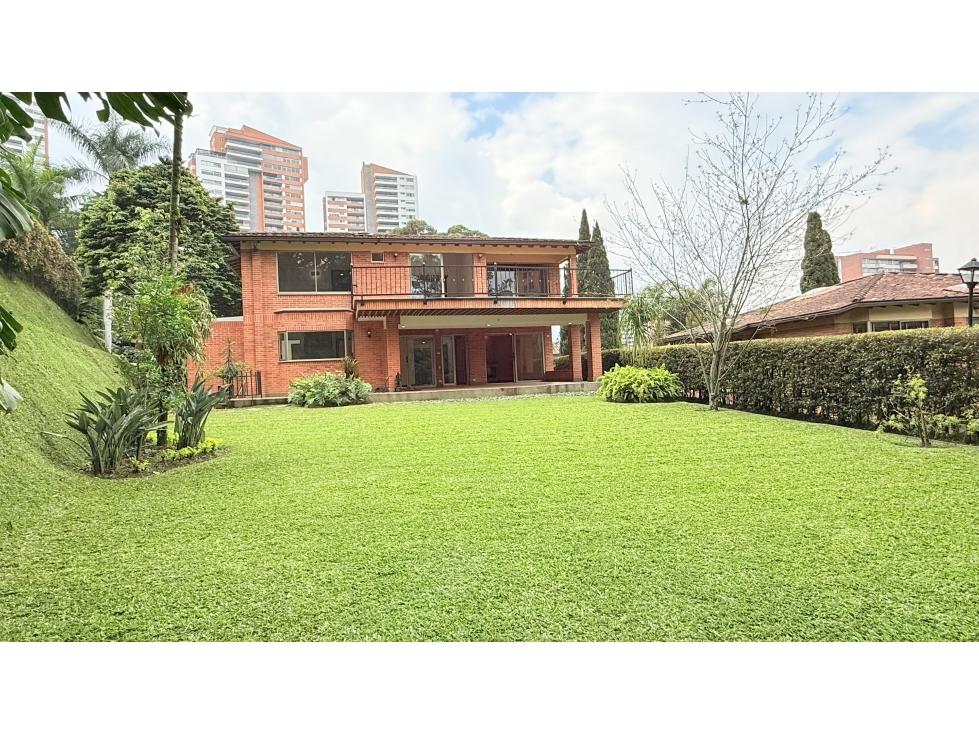 Casa en Venta, Medellin, en el Poblado Sector la Calera — foto 3