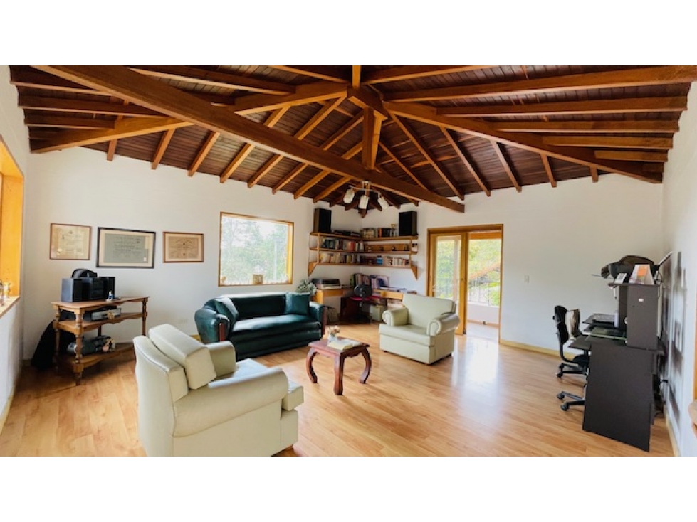 Casa Campestre en Venta, Envigado , Altos del Escobero