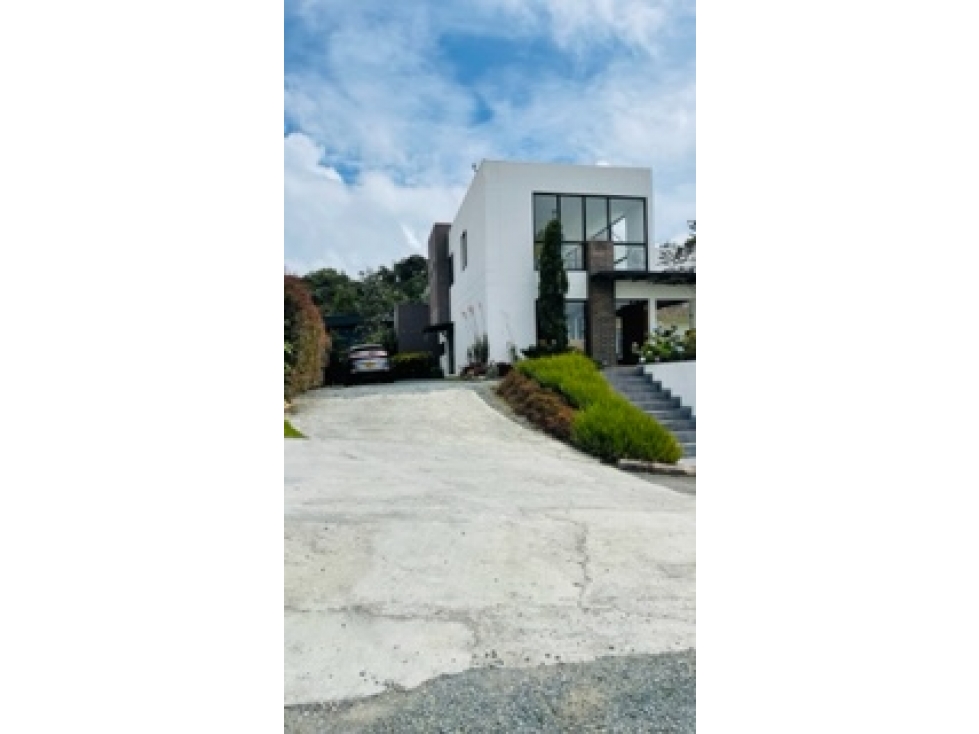 Casa Campestre en venta, Envigado, Sector Altos del Escobero — foto 3