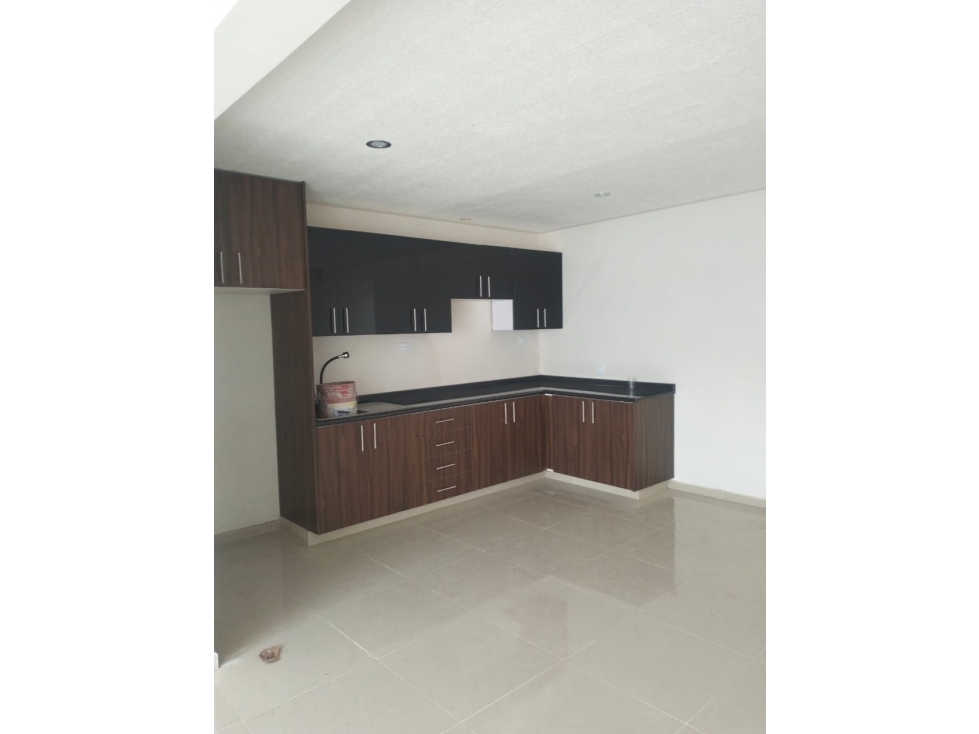 CASA EN VENTA DE UN SOLO NIVEL NUEVA EN ZINACANTEPEC - 2