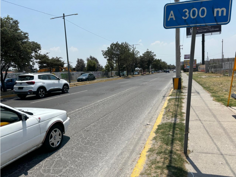 TERRENO EN RENTA - 4