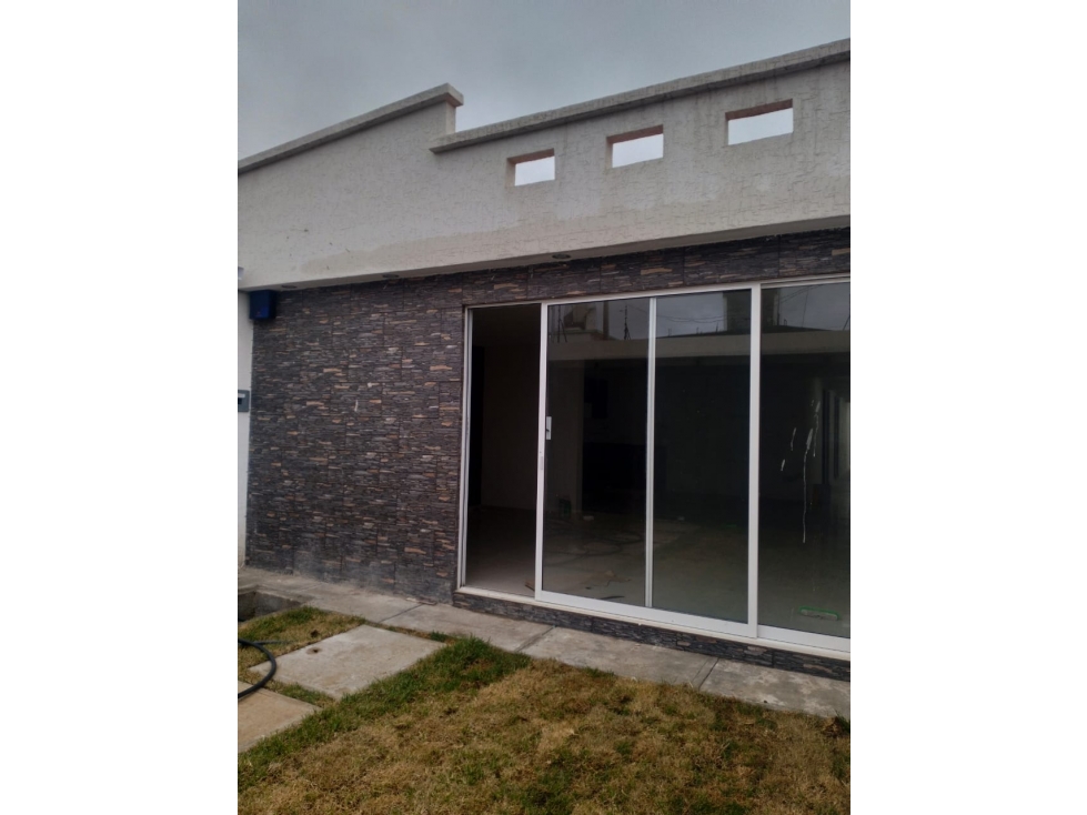 CASA EN VENTA DE UN SOLO NIVEL NUEVA EN ZINACANTEPEC - 1