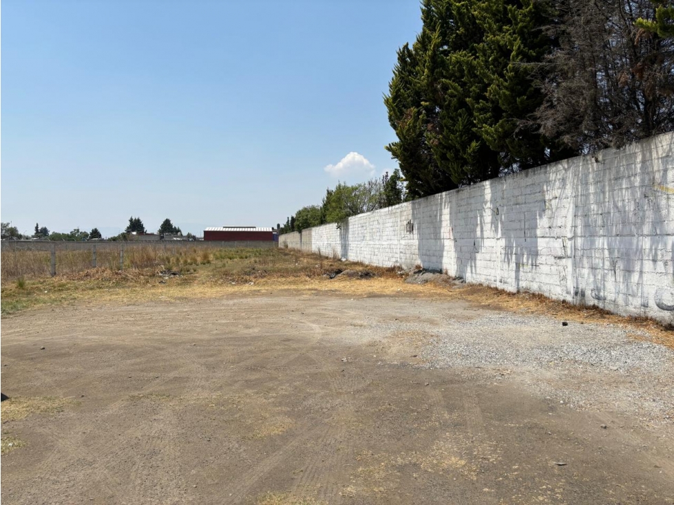 TERRENO EN RENTA - 3