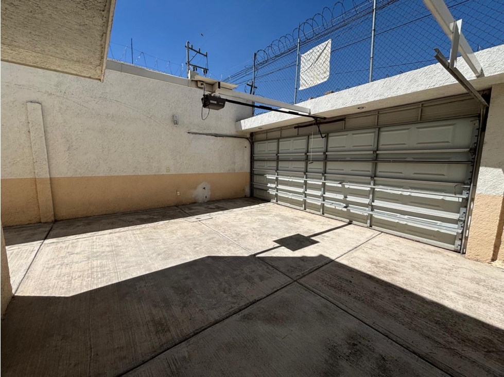 CASA EN VENTA TOLUCA CERCA DE AV PACIFICO - 2