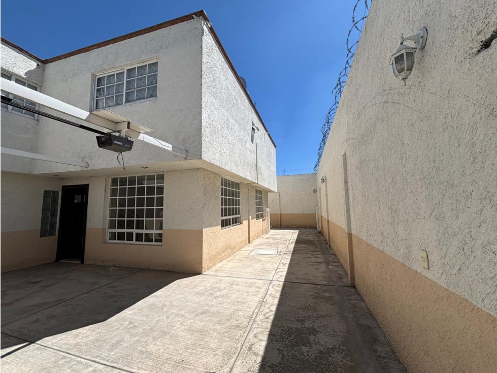 CASA EN VENTA TOLUCA CERCA DE AV PACIFICO - 3