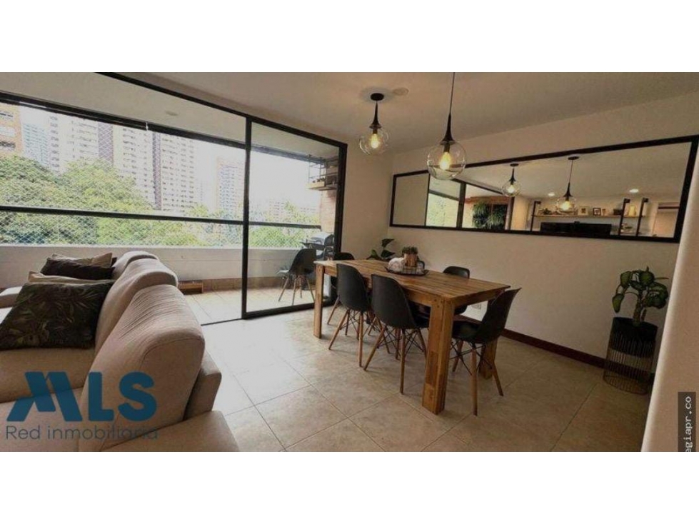 VENTA DE APARTAMENTO EN -EL TESORO — foto 3