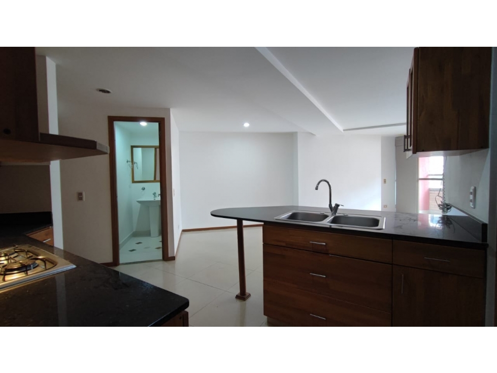 AMPLIO APTO EN EXCLUSIVA ZONA- DE SABANETA DISPONIBLE PARA LA VENTA — foto 4
