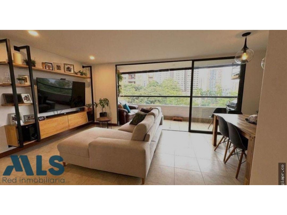 VENTA DE APARTAMENTO EN -EL TESORO — foto 2